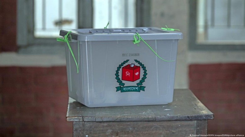 রাত পোহালেই ভোট